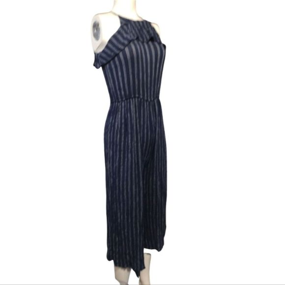 Navy Gray Pinstripe Jumpsuit Romper Aeropostale Size XS Adjustable & Elastic - Picture 2 of 8